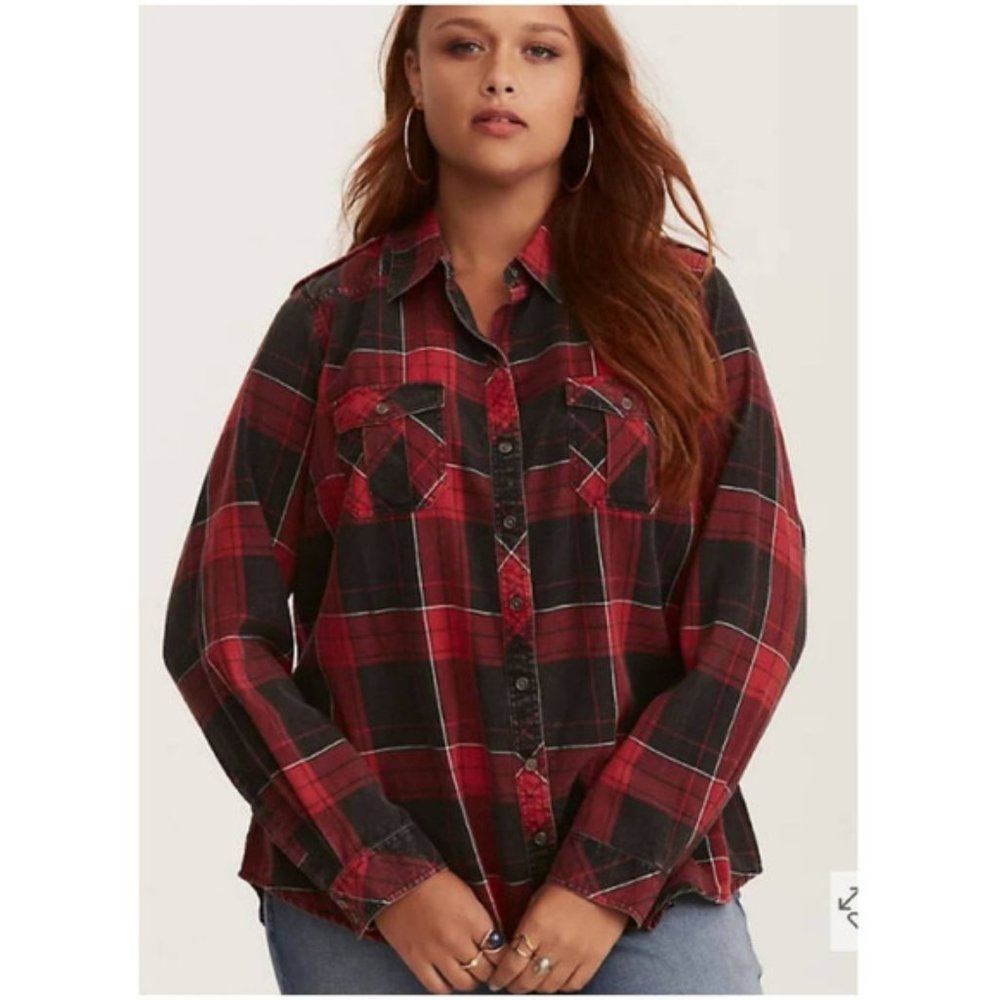 Used Torrid Plaid twill camp shirt Button up
